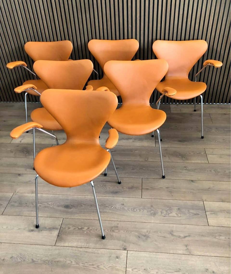 Fritz Hansen/ Arne Jacobsen 3107/3207 – bilde 2