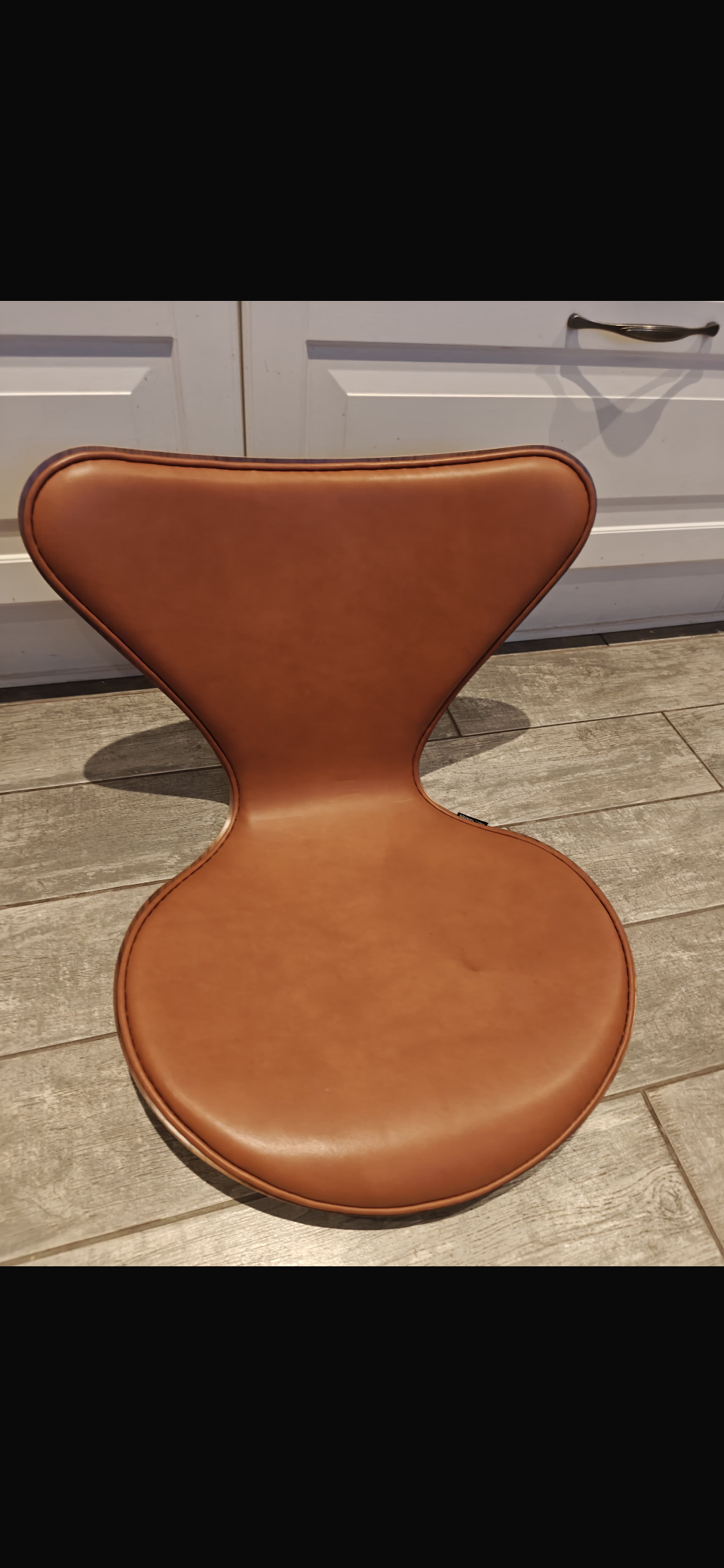 Fritz Hansen custom made 3107 i valnøtt – bilde 9
