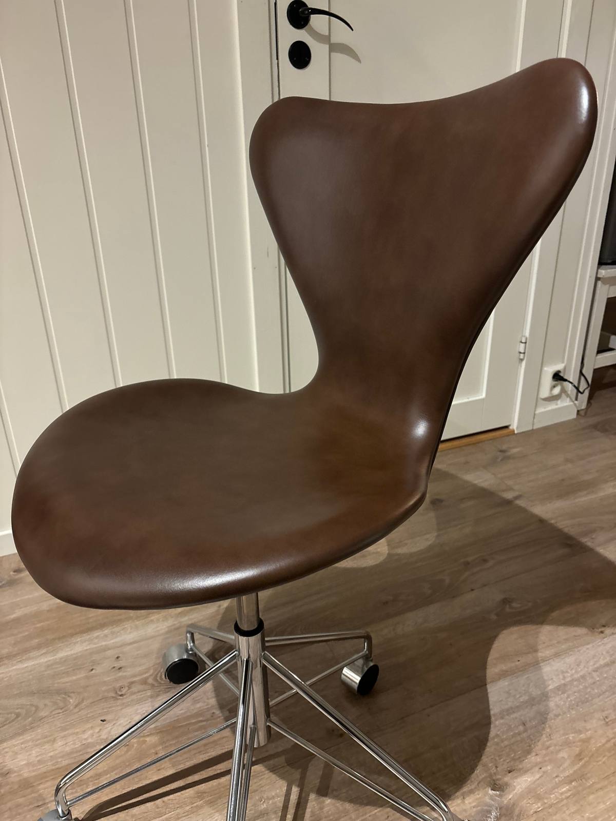 Dansk design Fritz Hansen 3117. Kontorstol – bilde 6