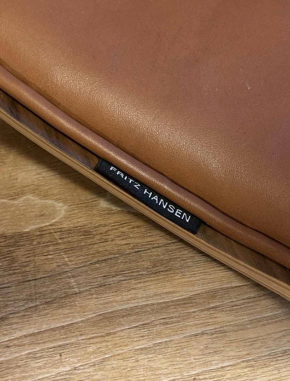 Fritz Hansen custom made 3107 i valnøtt – bilde 7