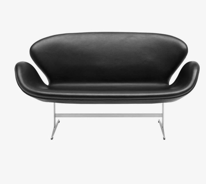 Arne Jacobsen 3321-2 seters svane sofa – bilde 1