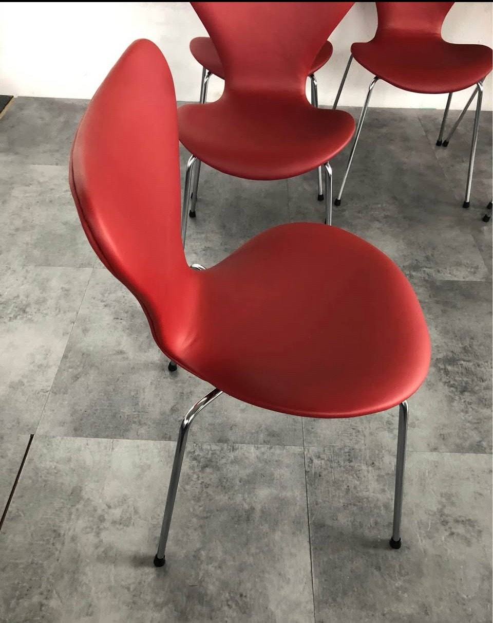 Dansk design Arne Jacobsen/ Fritz Hansen 3107 – bilde 2