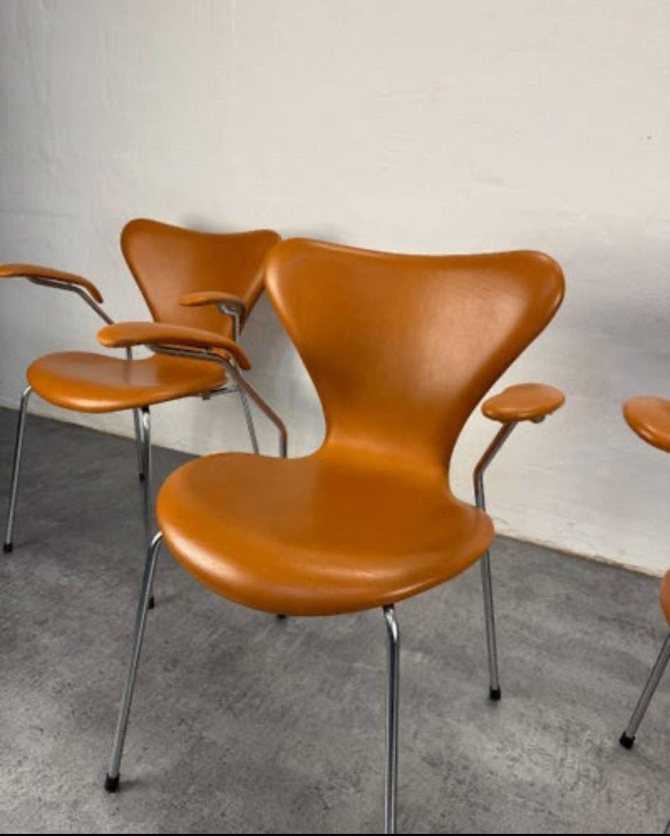 Dansk design. Fritz Hansen 3207 – bilde 3