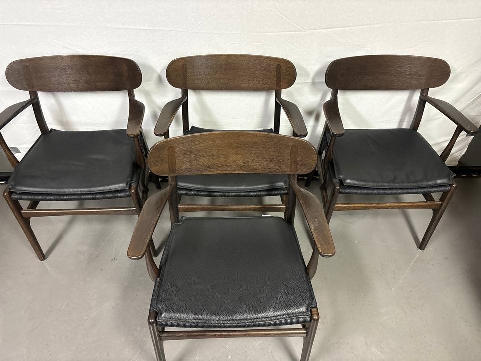 Hans J Wegner CH26 i mørk eik – bilde 6