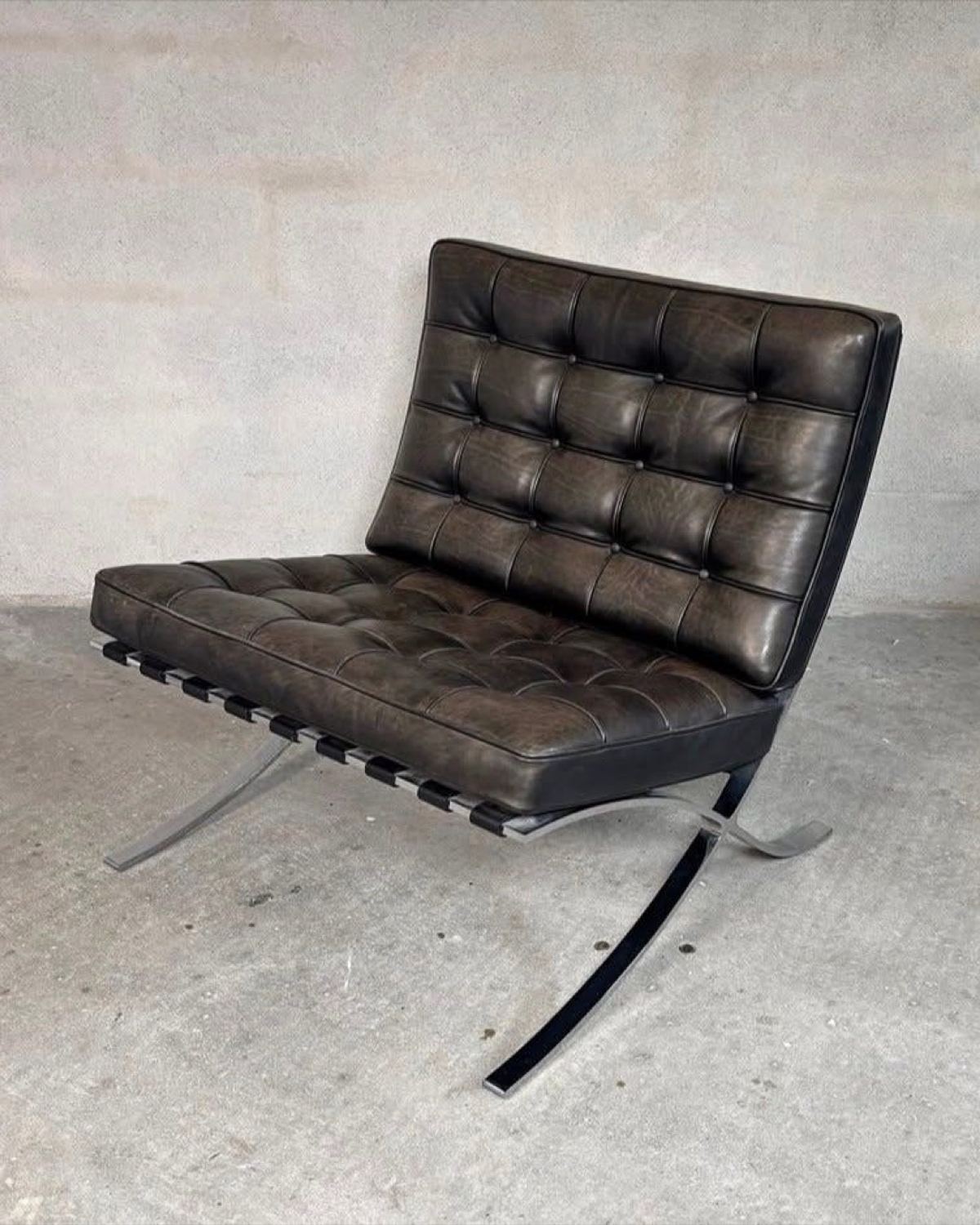 Barcelona Chair, Knoll Studio, Spinneybeck fullanilinlær — Ludwig Mies van der Rohe, fra arkivet