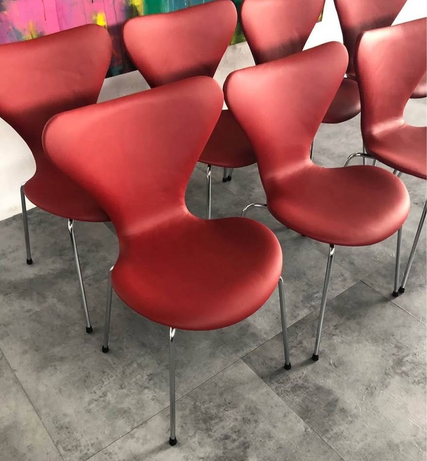 Dansk design Arne Jacobsen/ Fritz Hansen 3107 – bilde 3