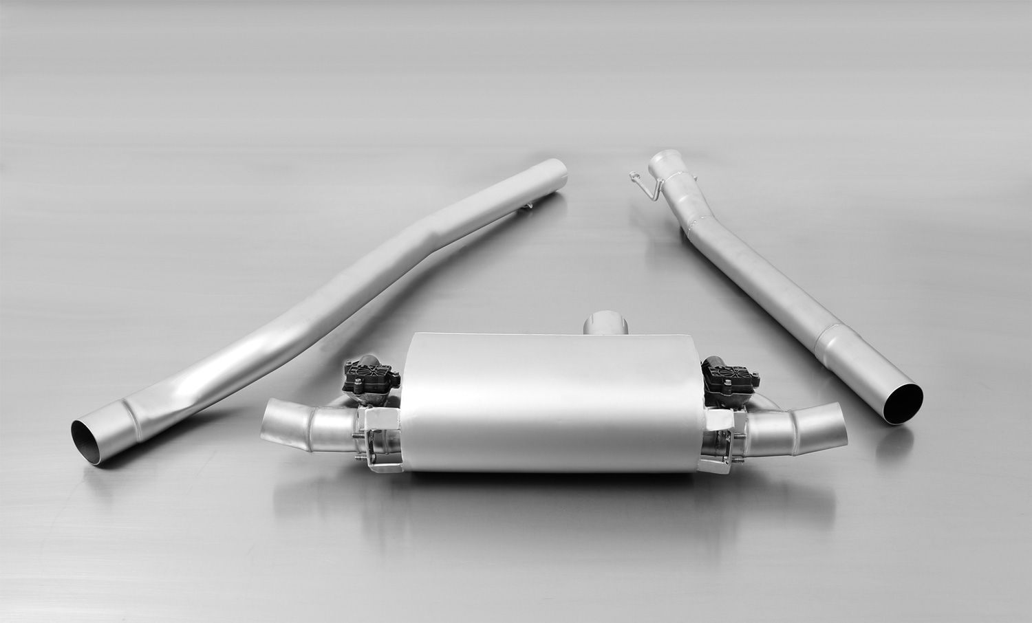 Cat-back-system centered including non resonated front section with integrated valve