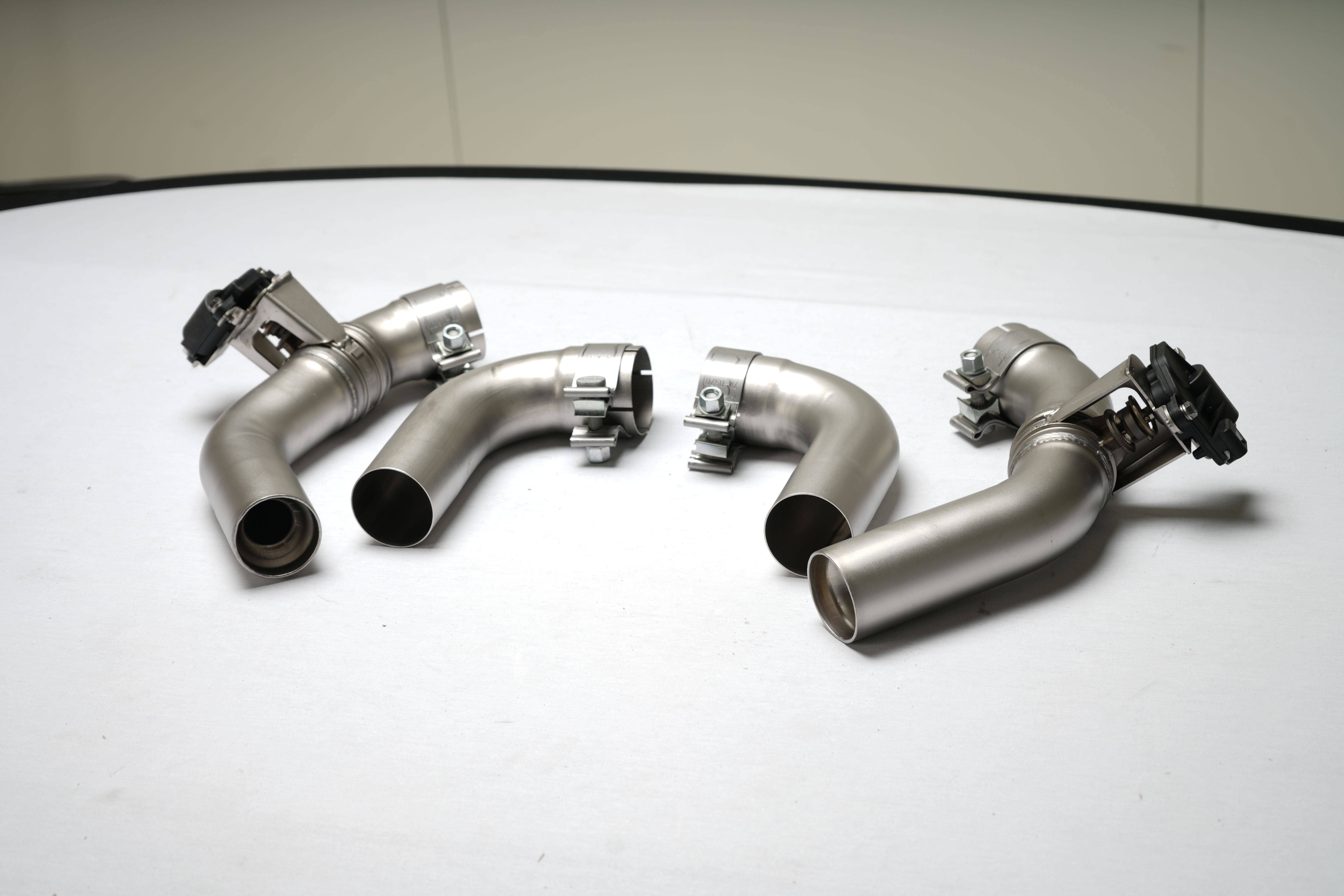Set of outlet tubes (quad flow)