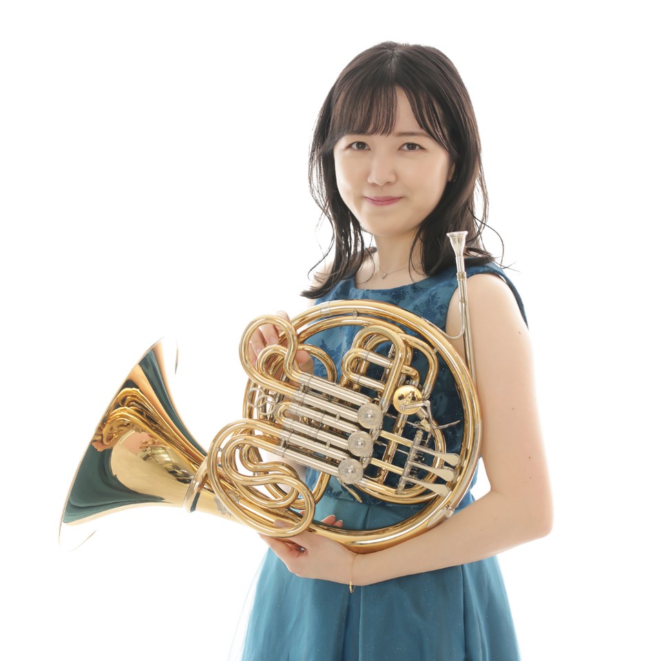 比戸 杏李