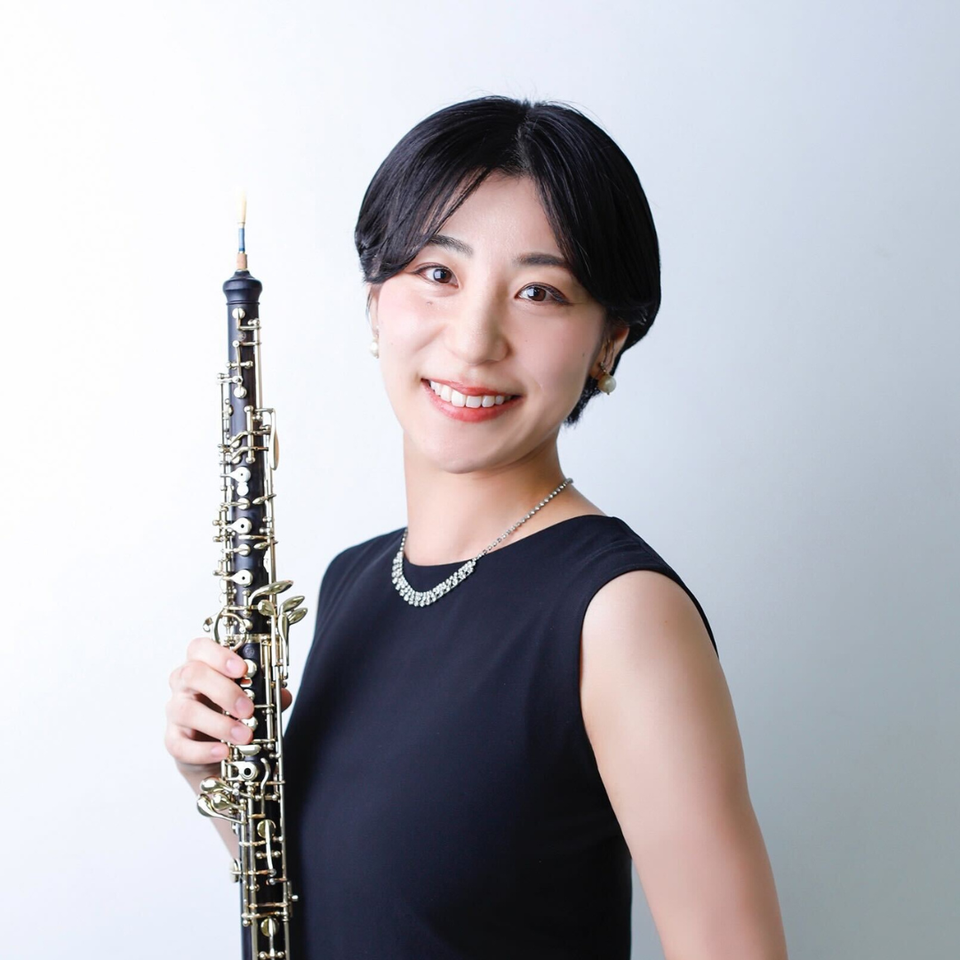 上品 綾香