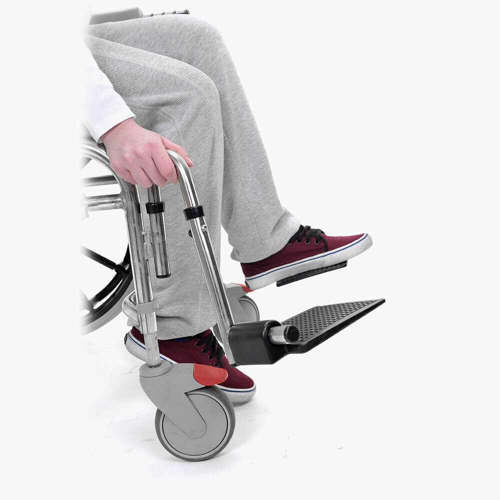 700 Self Propelled Shower Chair 