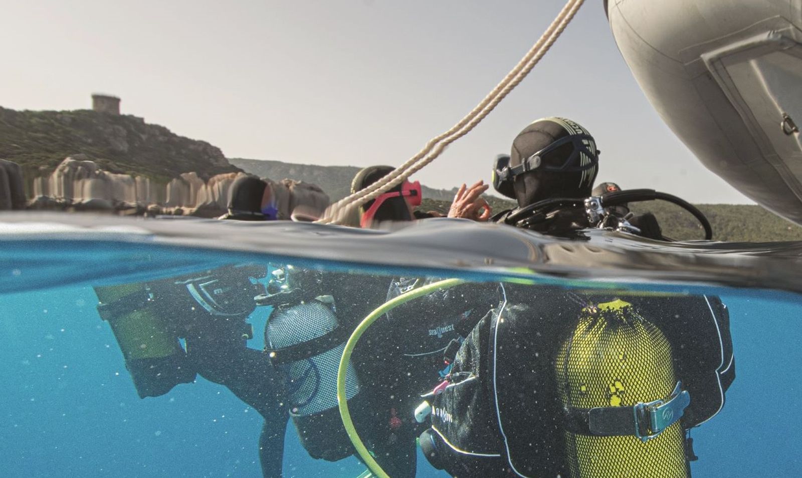 Plongeurs au mouillage