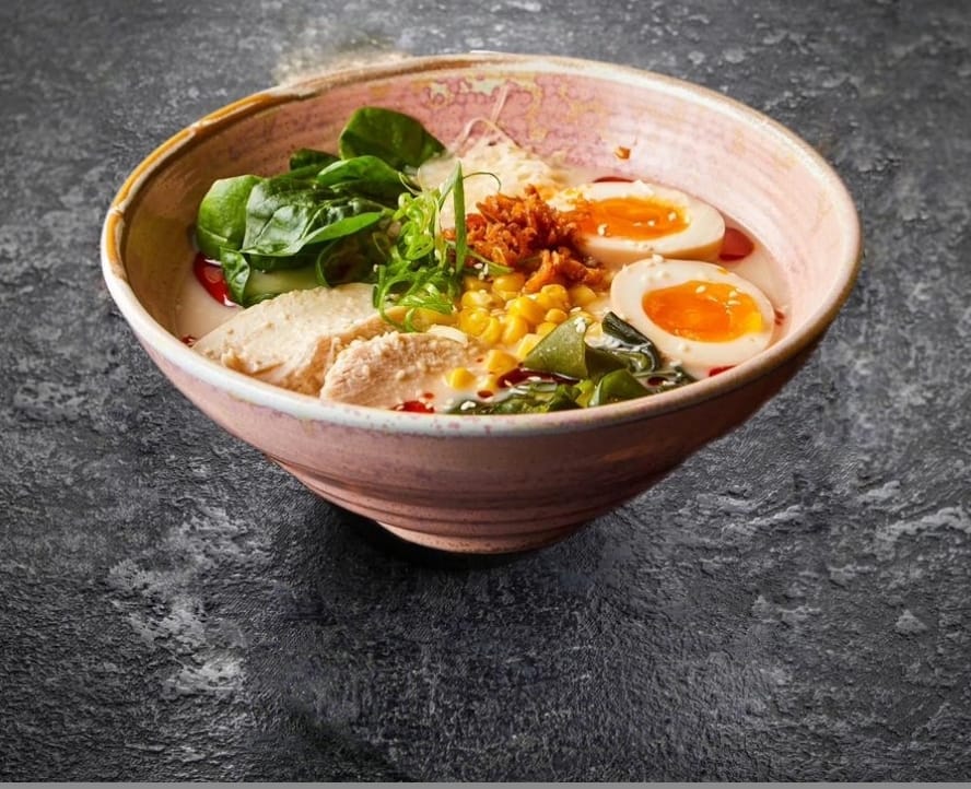 Рамен дабл чикен чизи Икигай — Доставки азиатской кухни в СПб. Рамены ...