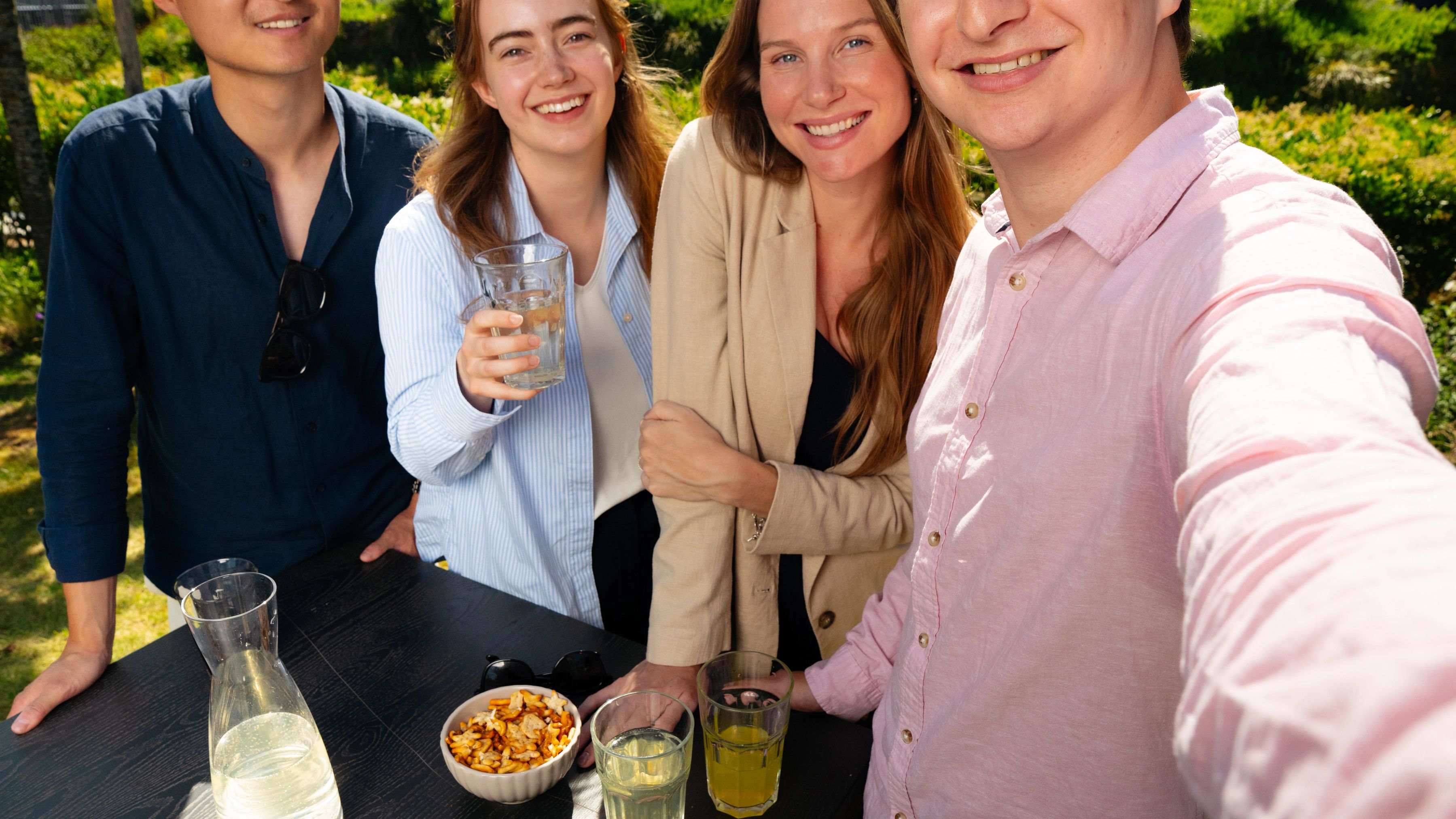 Tieme met collega's op de domibo