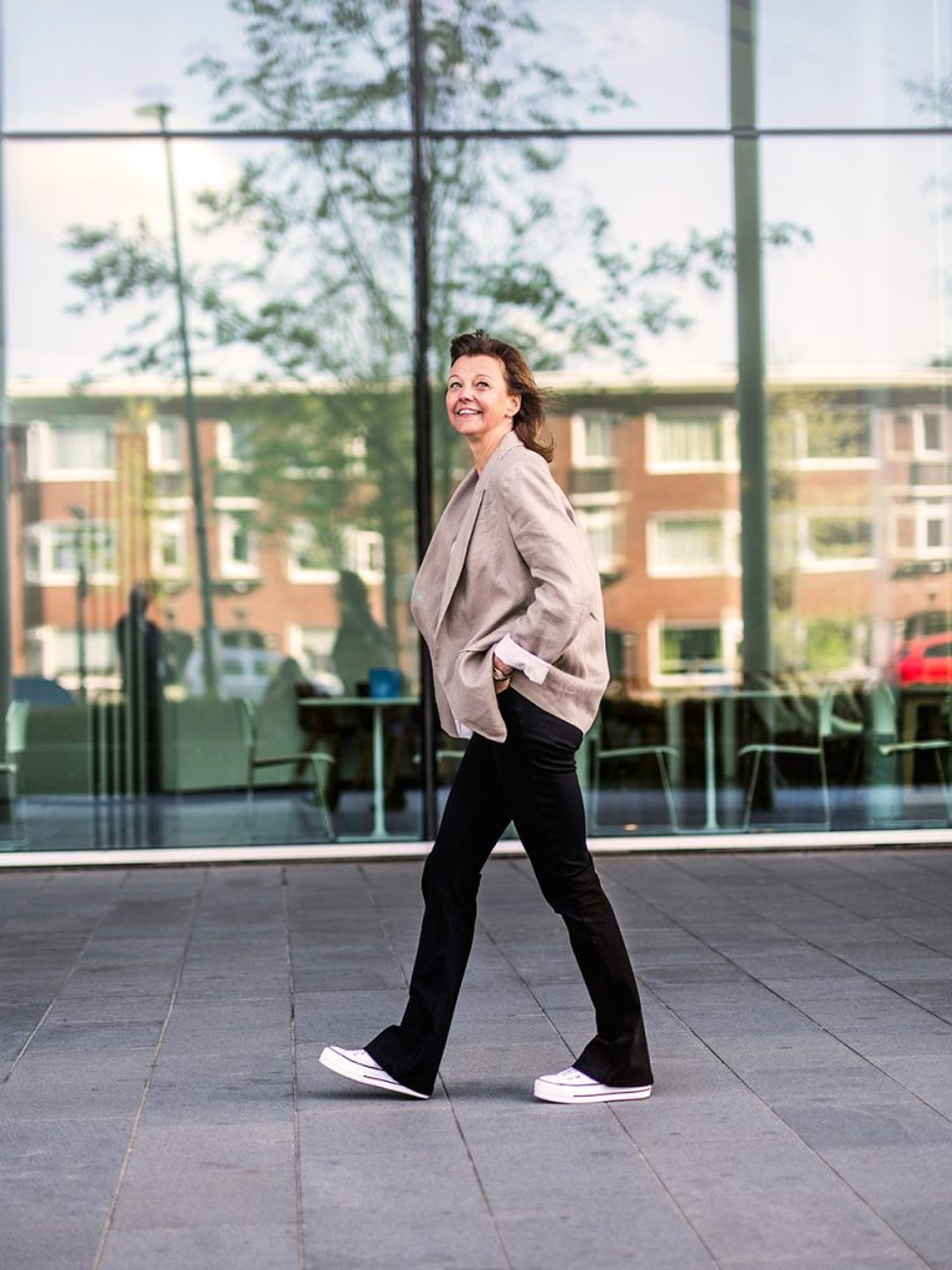 Eveline de Niet walking