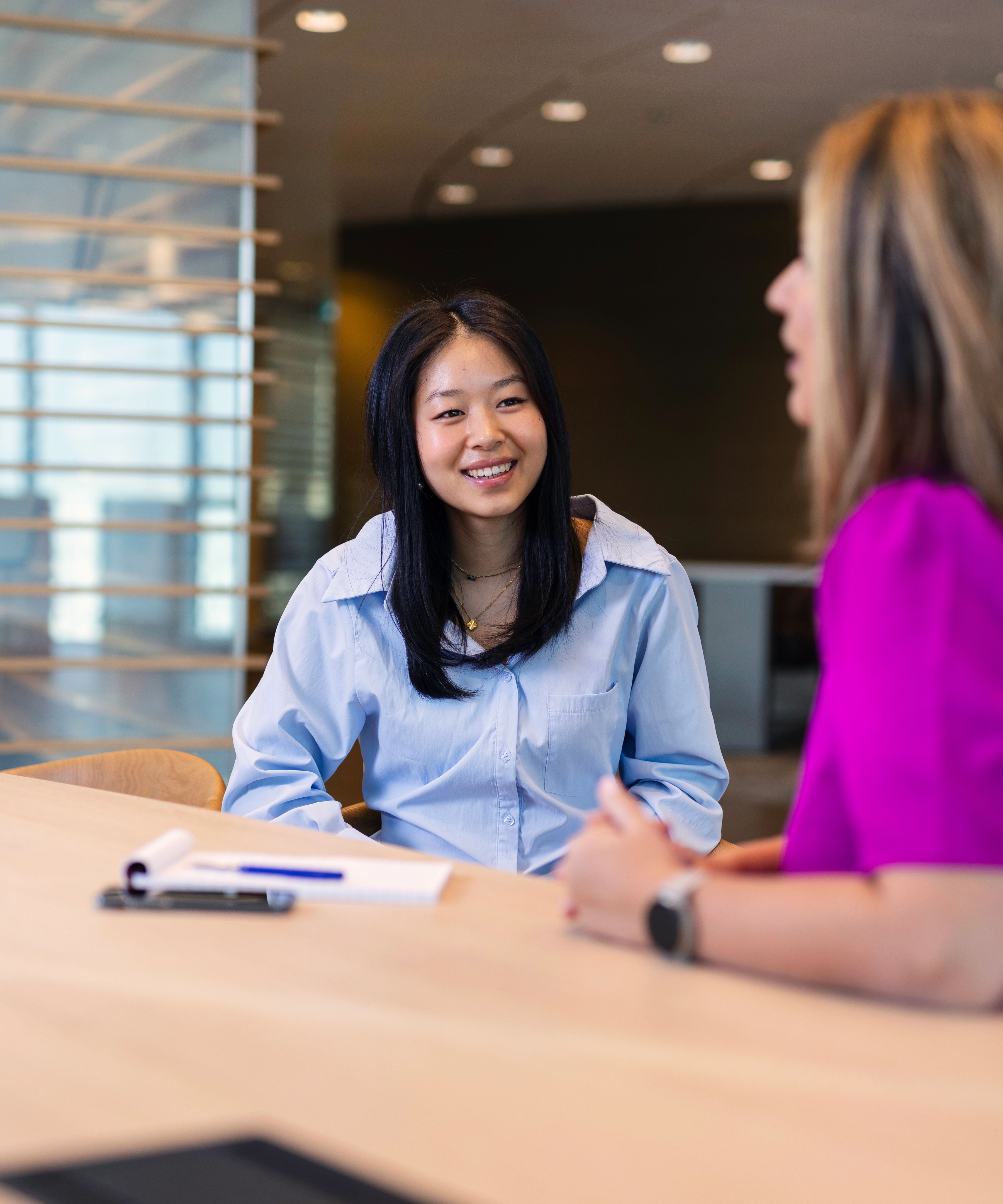 Sollicitatiegesprek op Rabobank kantoor