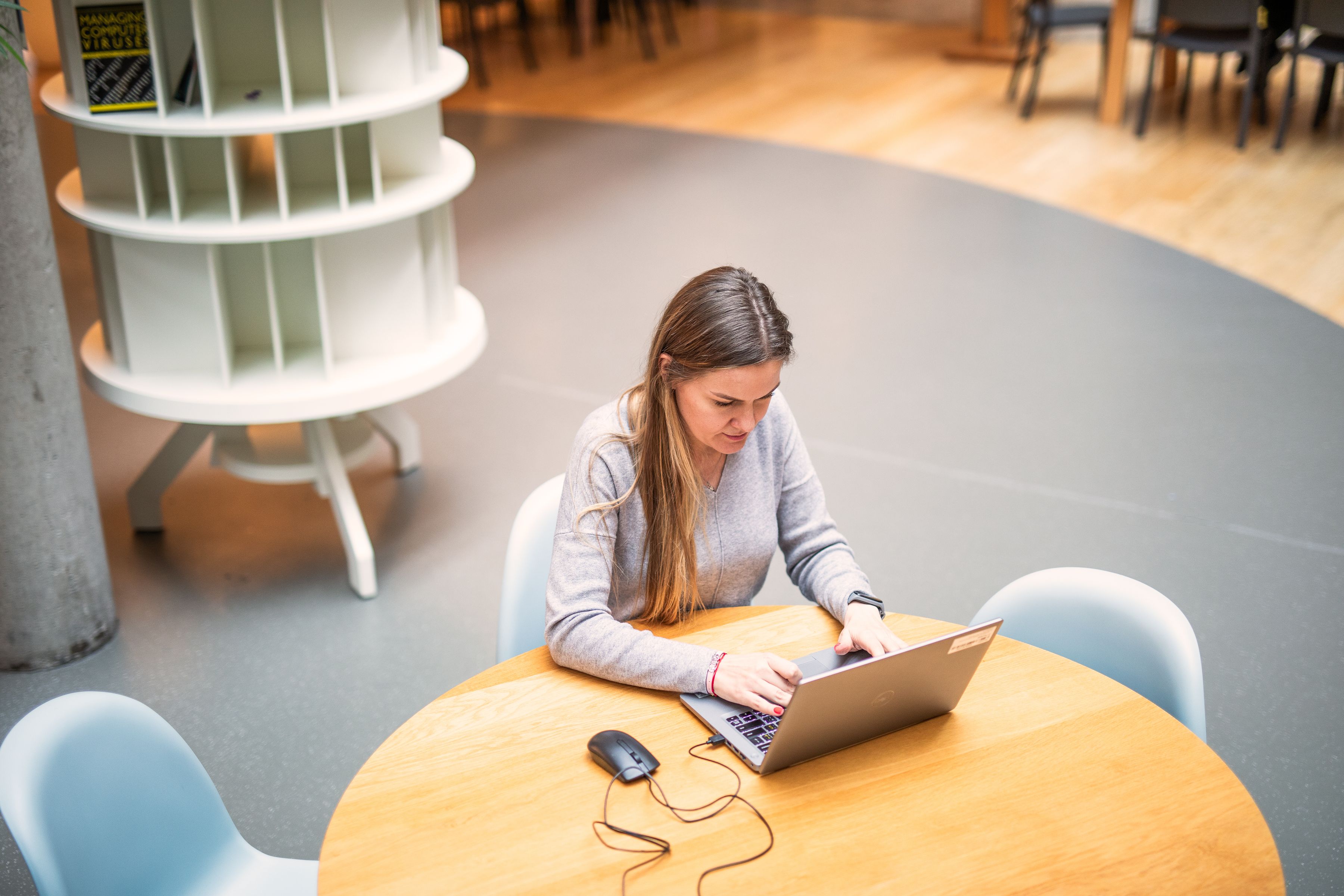 Nataliia aan het werk