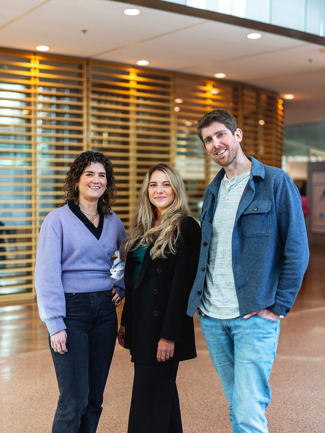 drie collega's bij elkaar