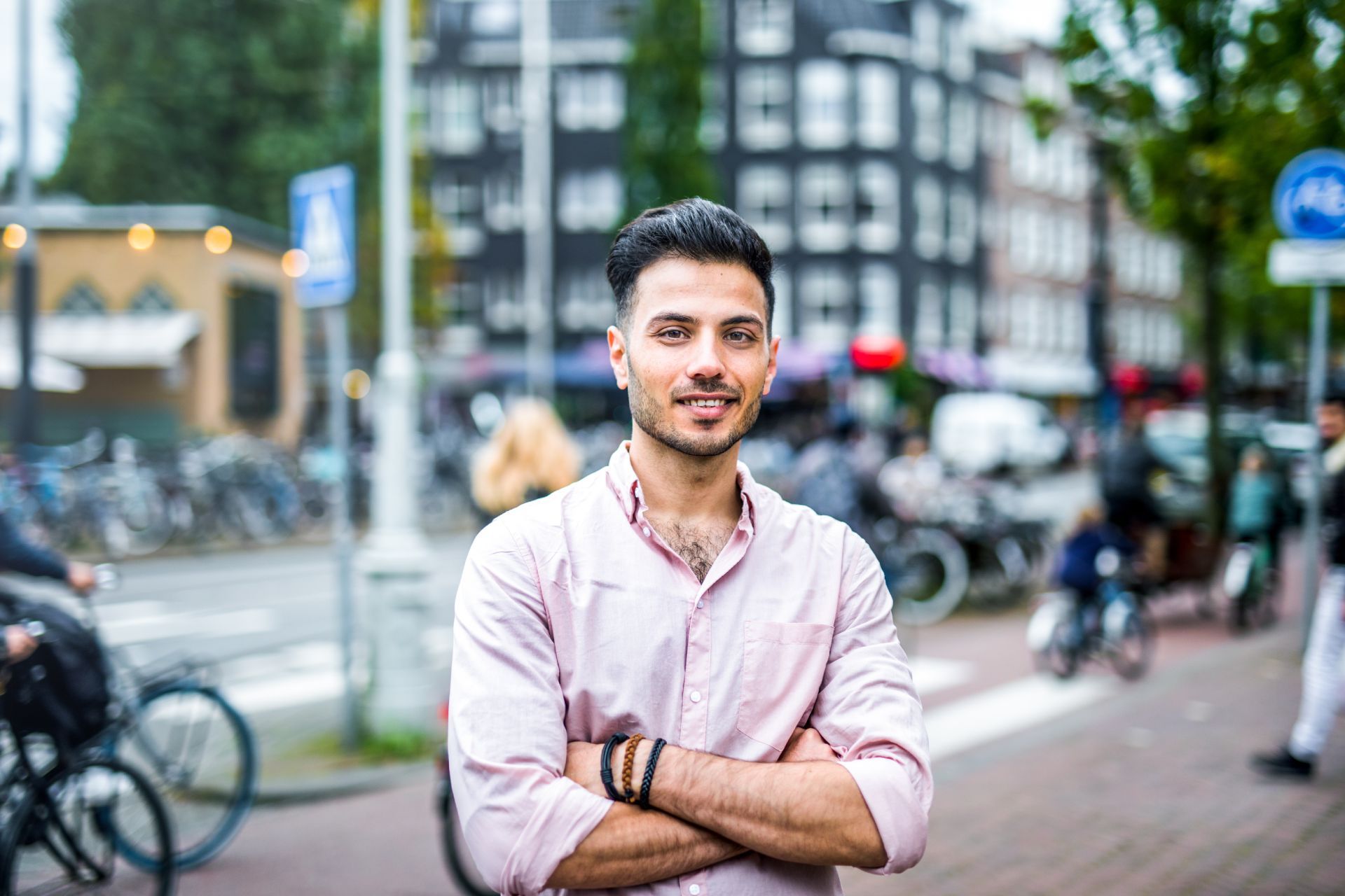 Yaseir Alkhwalda op straat