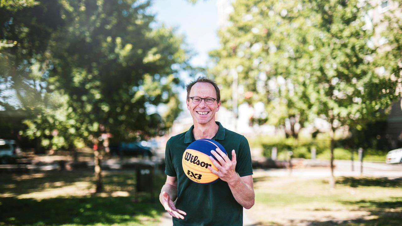 Adrie van Wonderen with a basketball