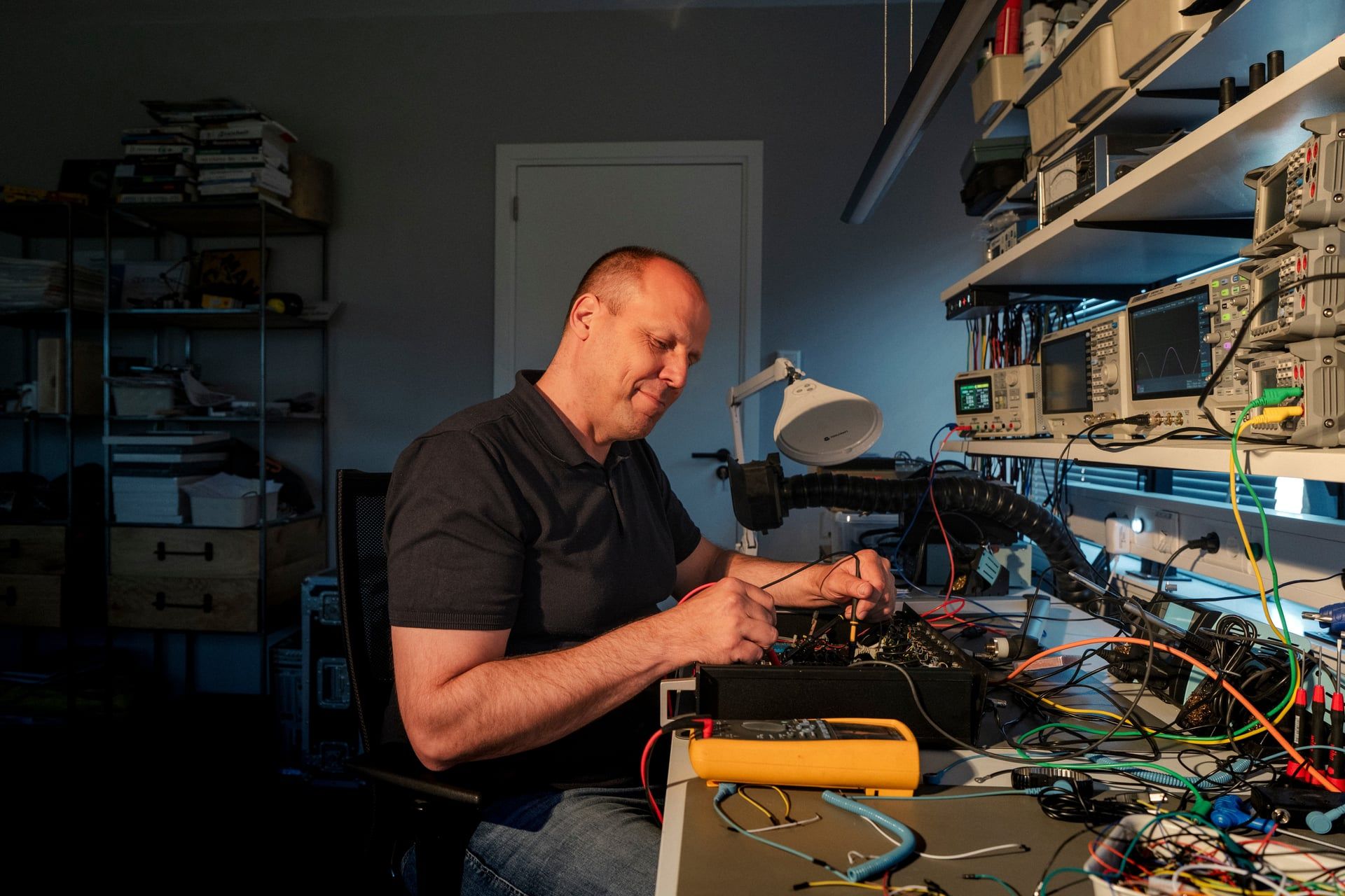 Sybren in his Homelab
