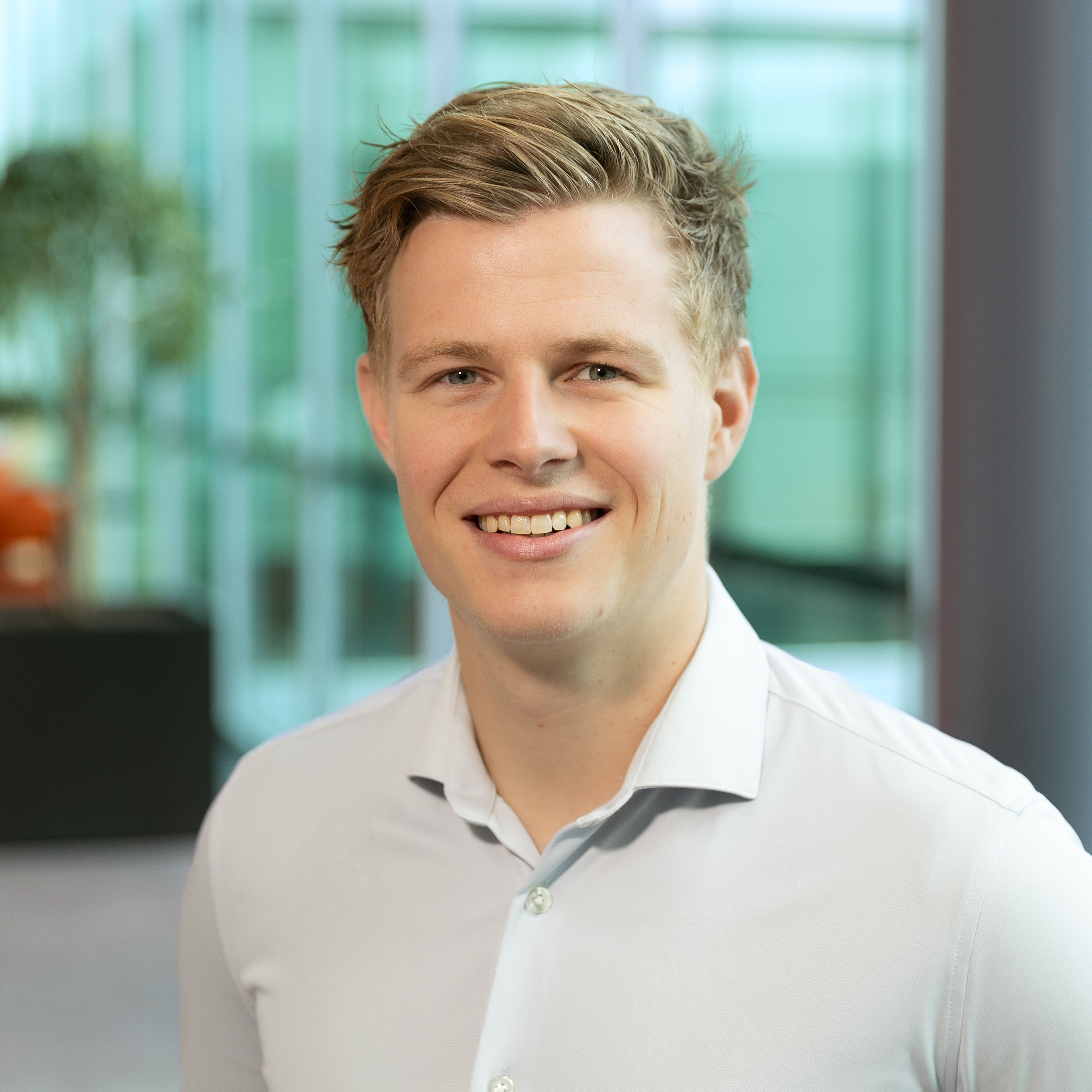 Corporate Recruiter Yuri Veeneman