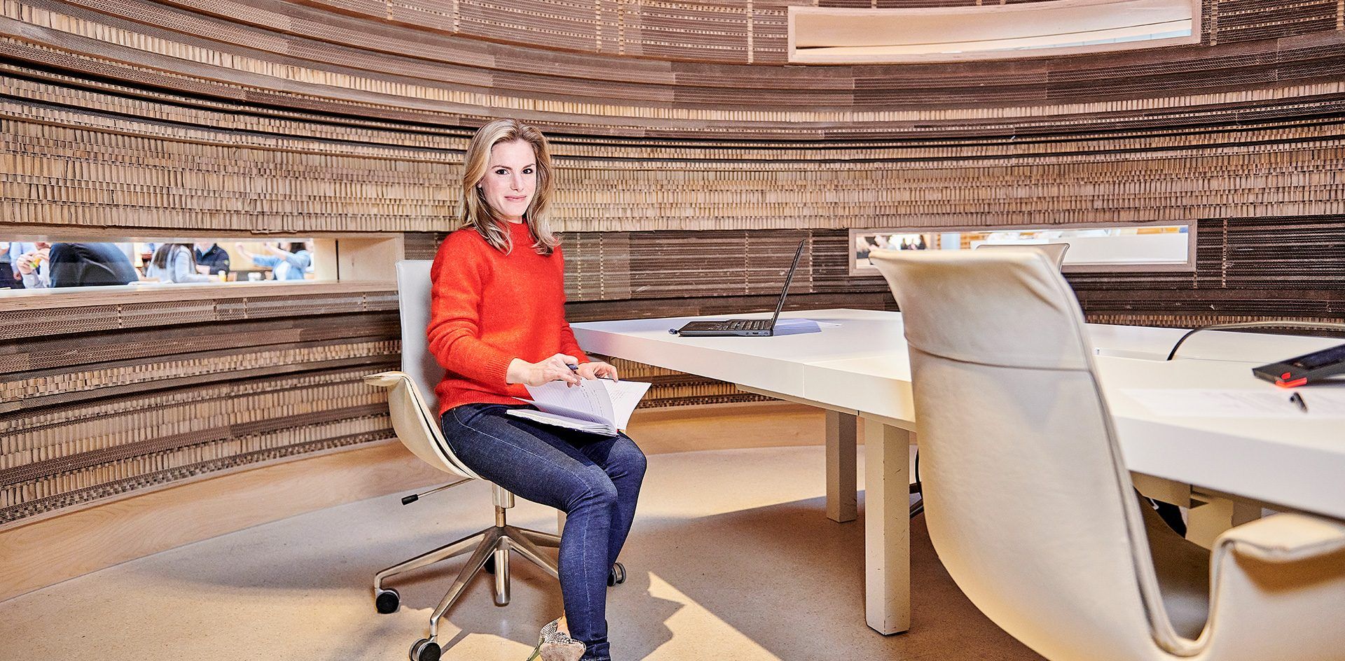 Justine Sas is at the office