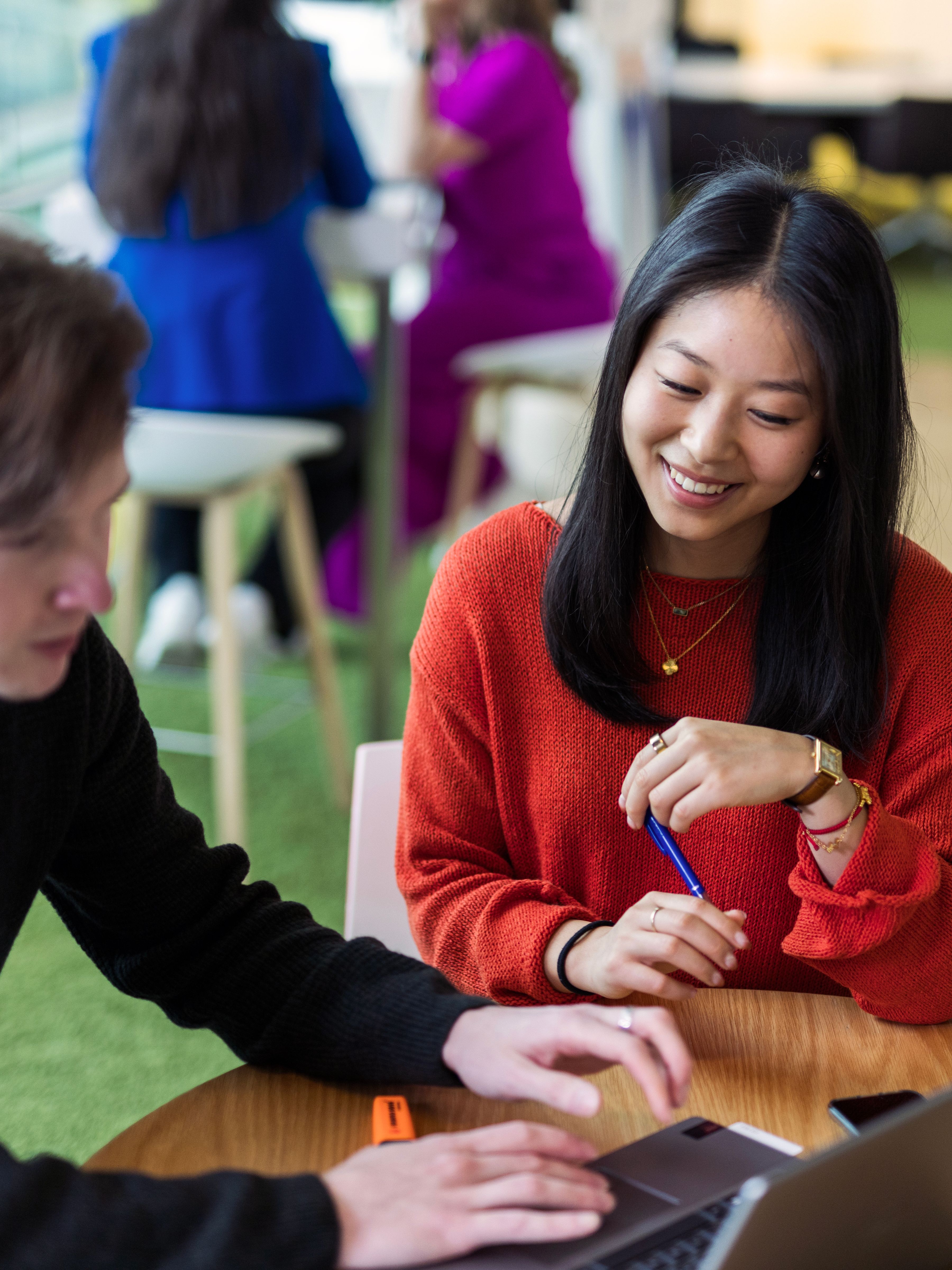 Collega's in overleg