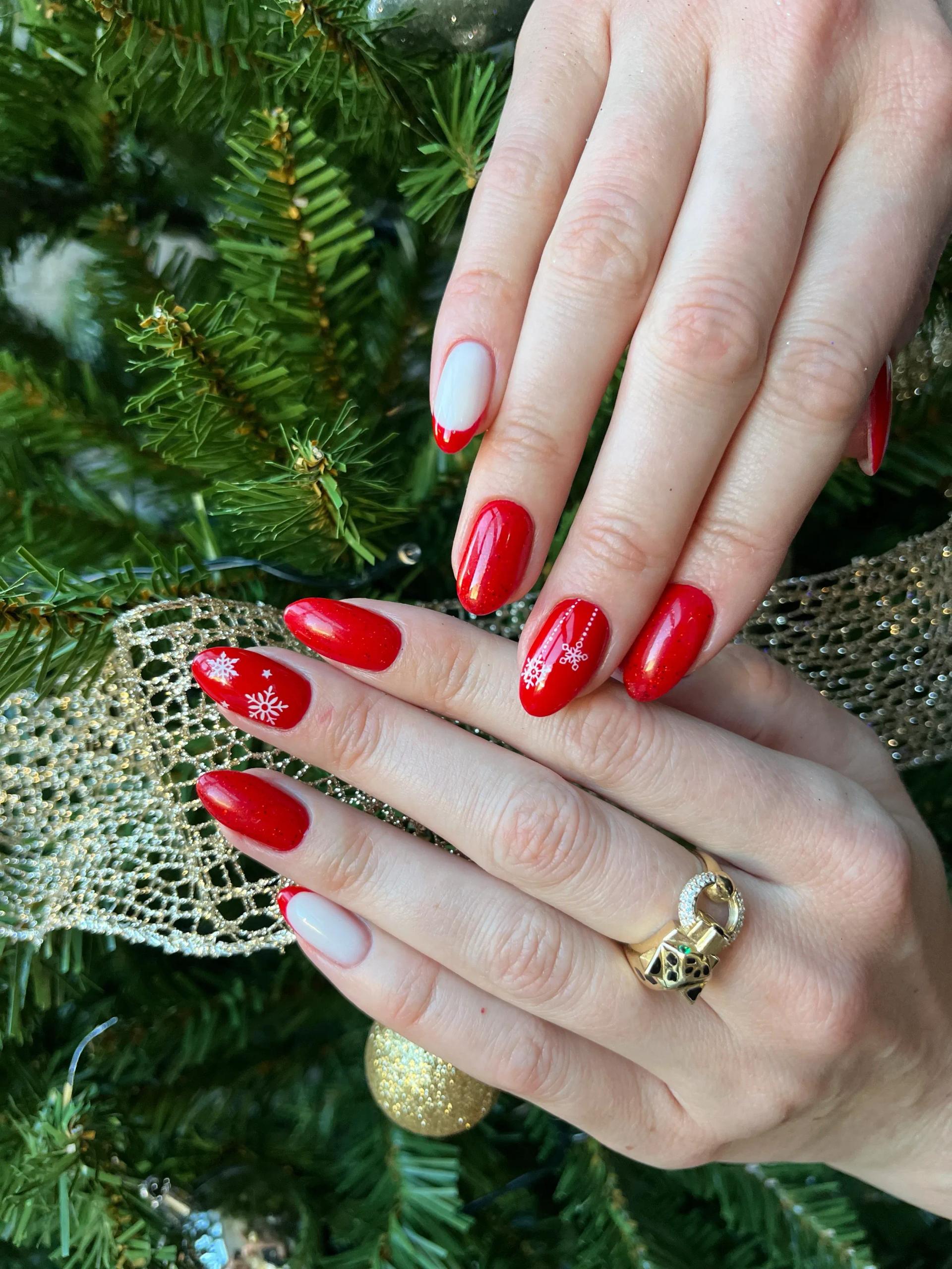 Nail art by Oksana Kafedzhy