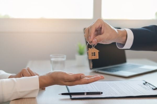 Renters Insurance vs. Landlord Insurance