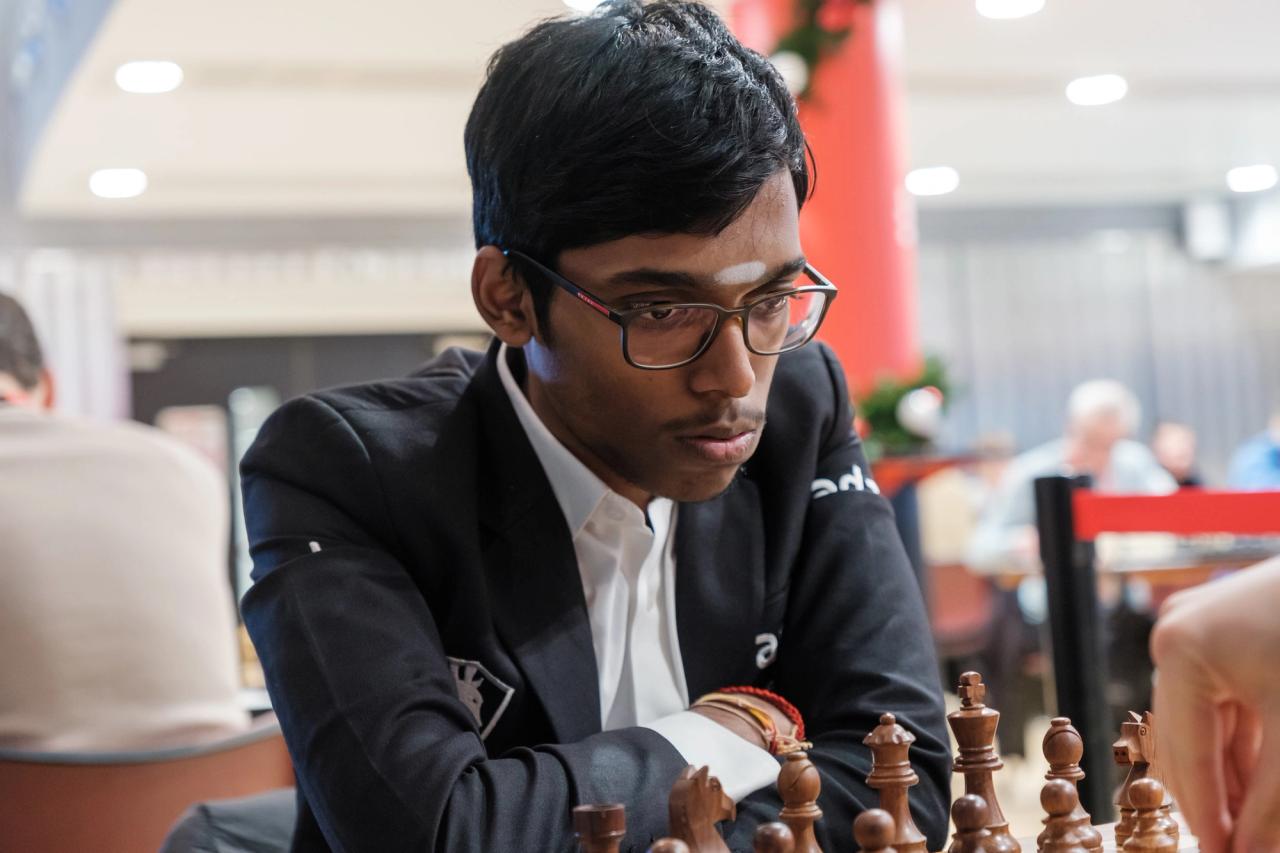 Pragg si ve druhém kole připsal výhru a je favoritem na celkové vítězství. Foto: John Saunders/Chess in Schools and Communities.