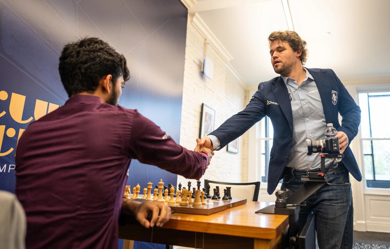 Une journée de travail ordinaire pour le GM Magnus Carlsen, battant le champion du monde. Photo : Lennart Ootes/Saint Louis Chess Club.