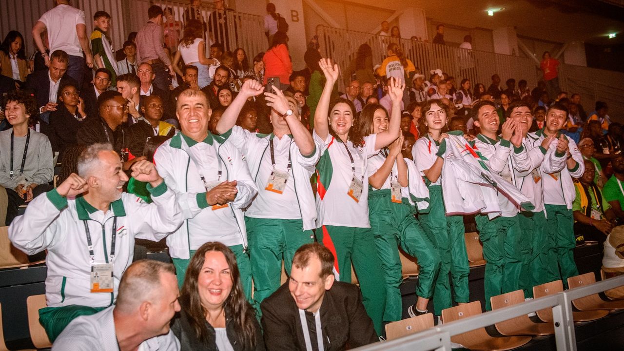Thumbnail for article: Vítej v rodině, Tádžikistáne! Proč na WorldChess.com uvidíte více Tádžiků