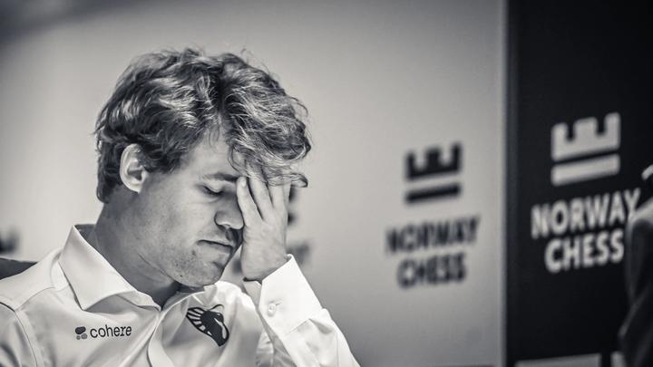 Thumbnail for article: Carlsen in crisi: 'Nella mia testa c'è solo caos'