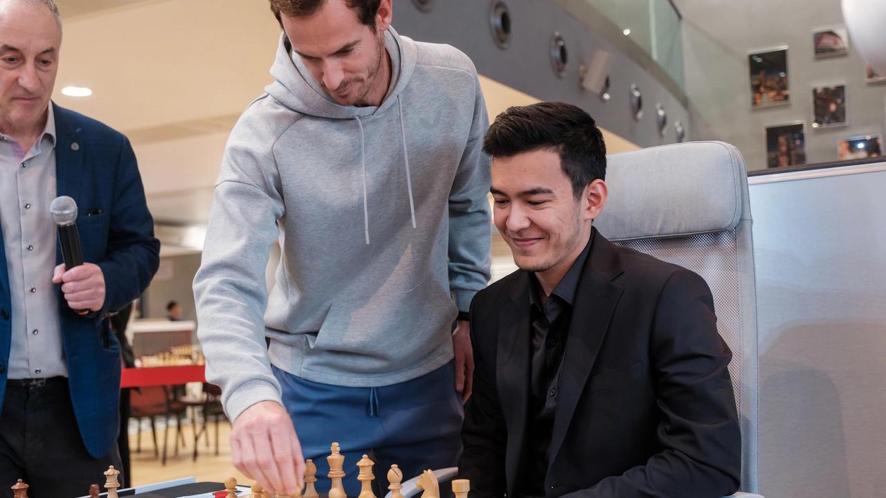 Thumbnail for article: Tenisová legenda Andy Murray zahrál první tah na London Chess Classic