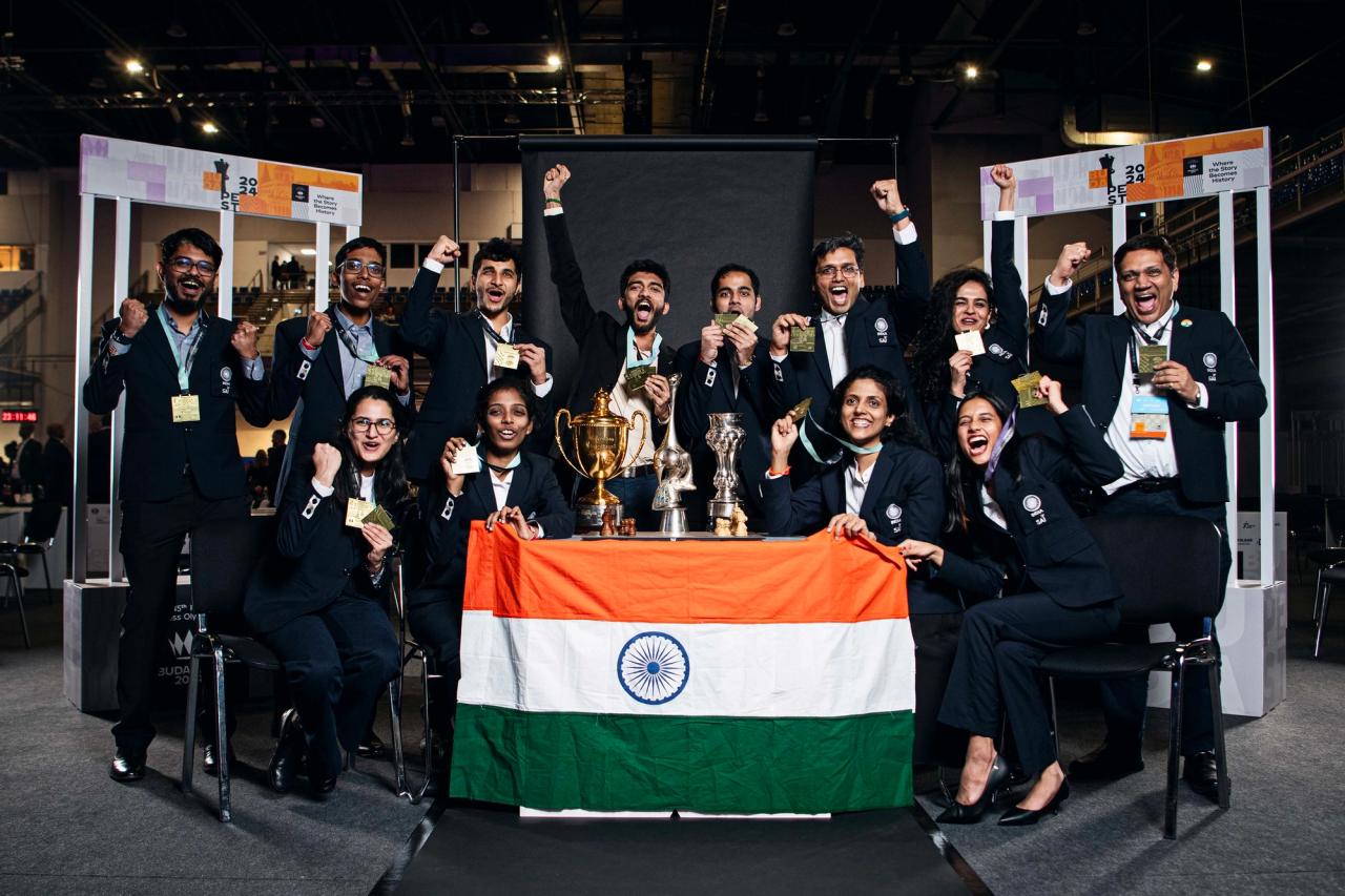 The victorious India teams in Budapest 2024.