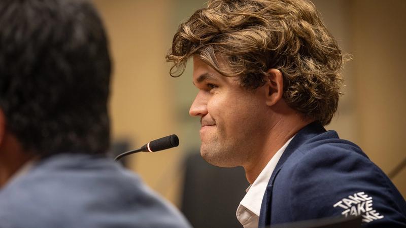 Carlsen speaking in the press conference afterwards.