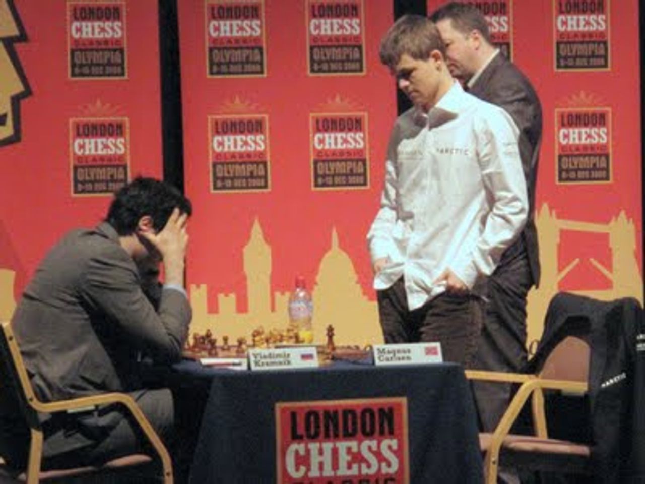 A youthful Magnus Carlsen taking on Vladimir Kramnik at the 2009 London Chess Classic. Photo: Chess in Schools and Communities.