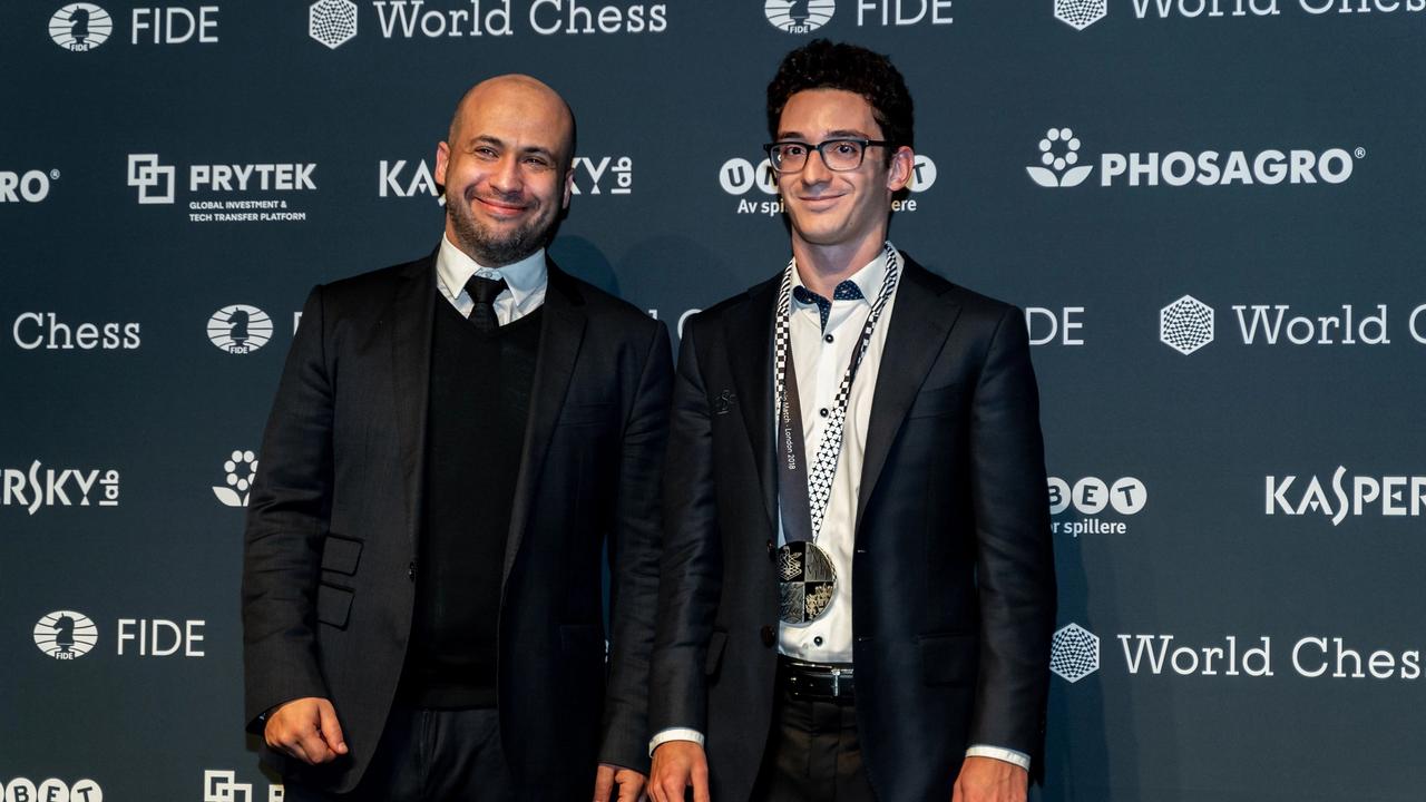 Thumbnail for article: Šachy jsou malý sport. Ale každý chce být prezidentem FIDE.