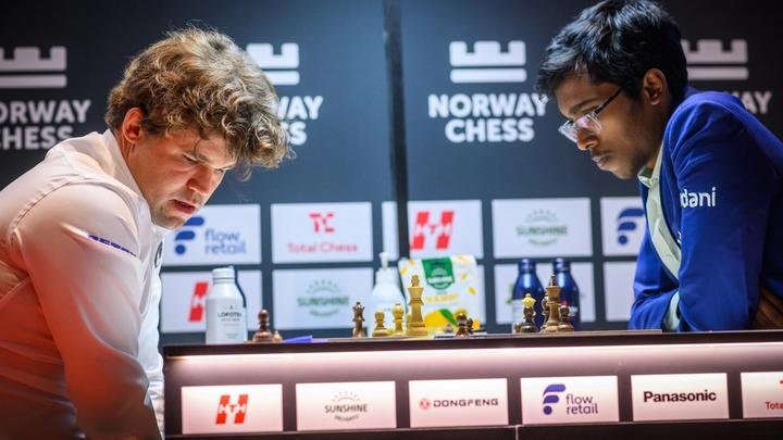 Thumbnail for article: Carlsen 表示同意,但 Nakamura 和 Gukesh 缺席 Total Chess 阵容