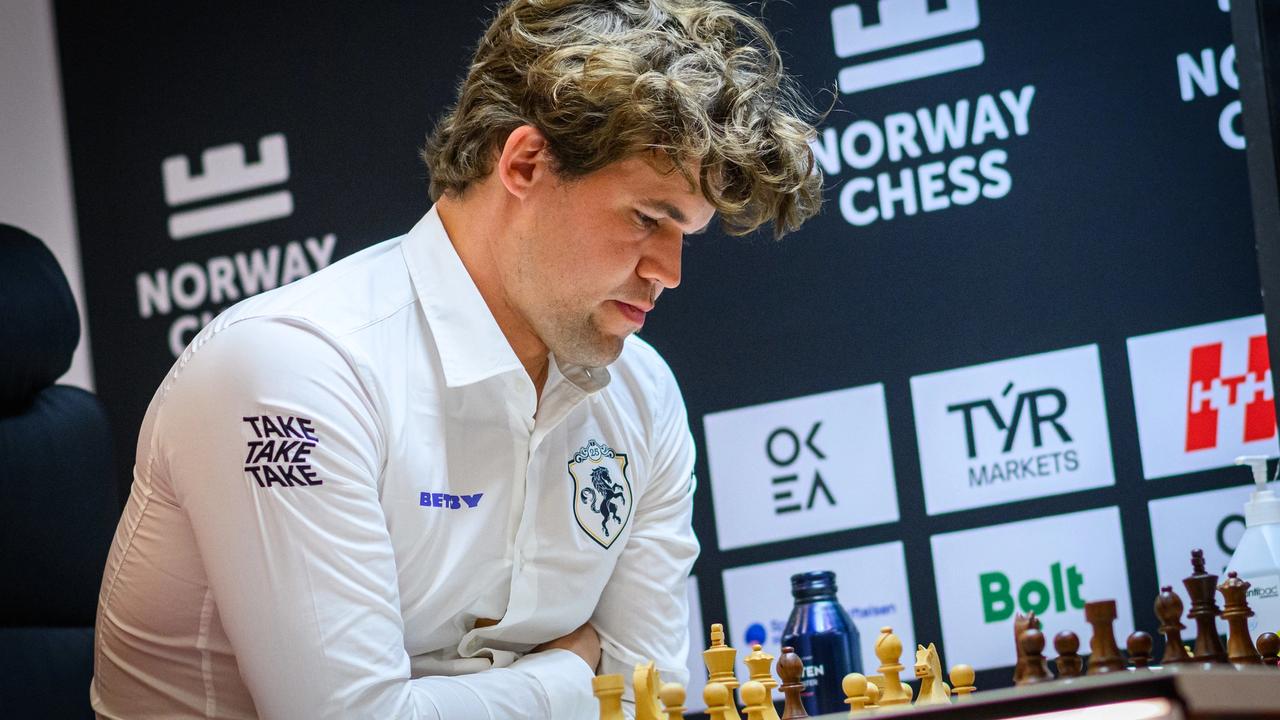 Thumbnail for article: Carlsen n'est pas si fan du classique... Mais il jouera au Norway Chess
