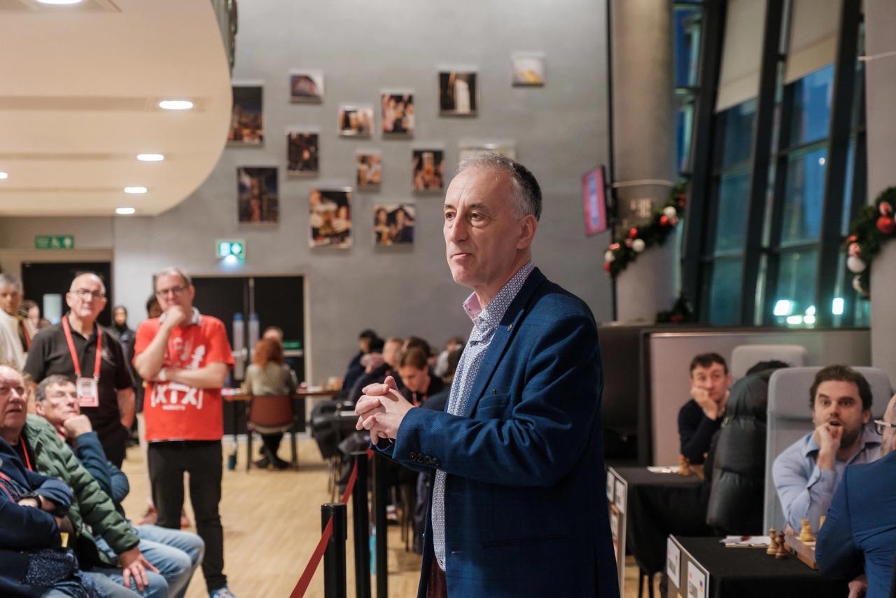 England's FIDE delegate Malcolm Pein spoke out against the decision.