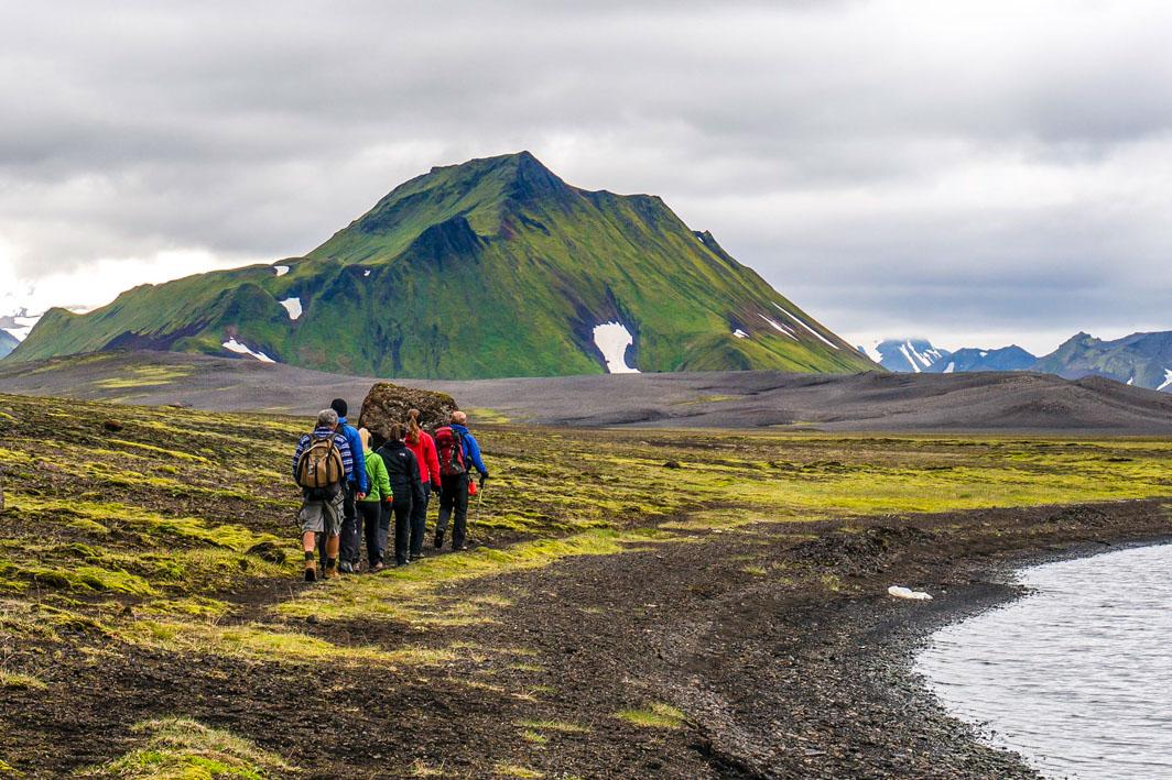 A group of hikers in the Icelandic Highlands