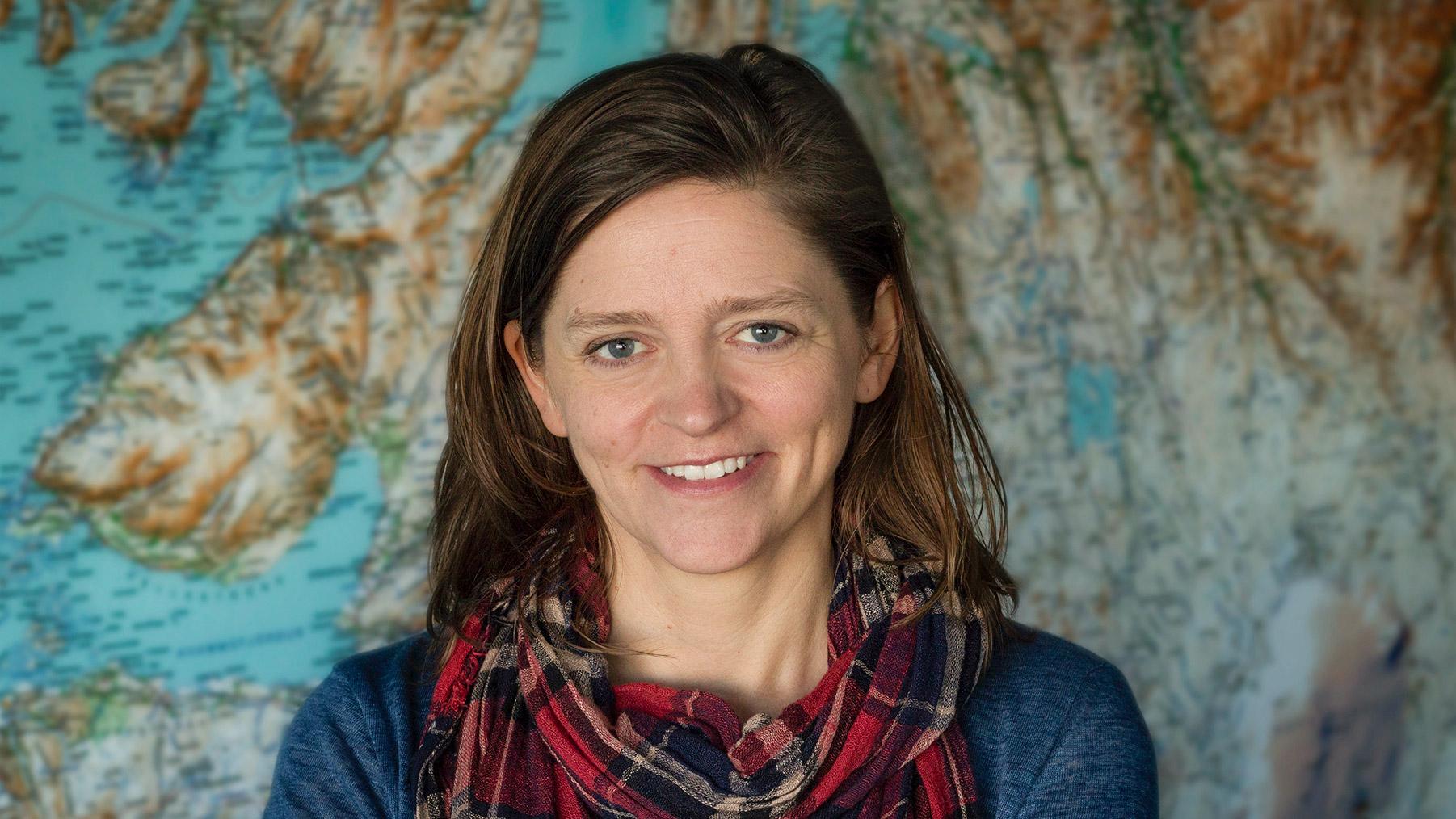 Elín Sigurveig, Office Staff