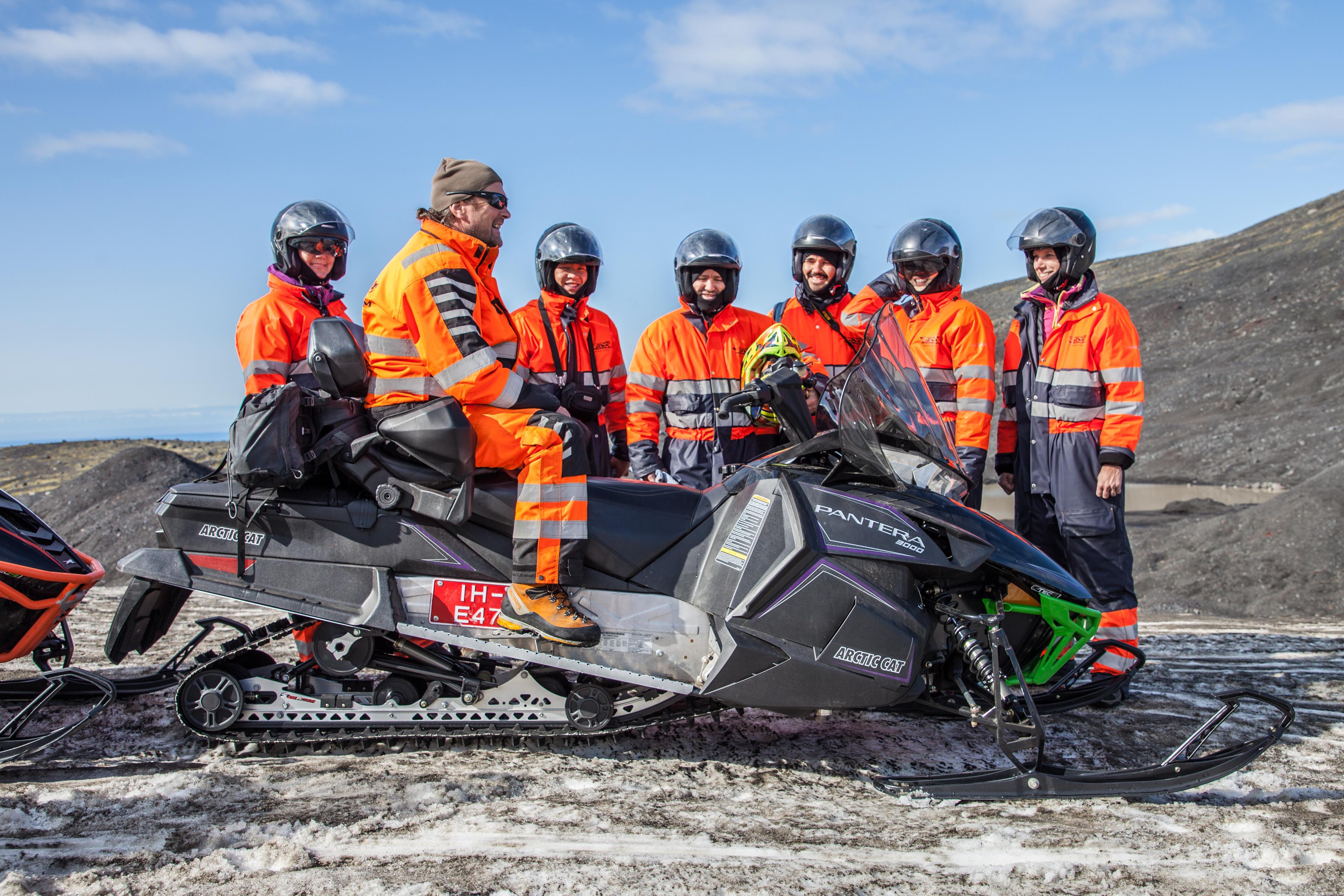 The guide telling people how to operate the skidoo