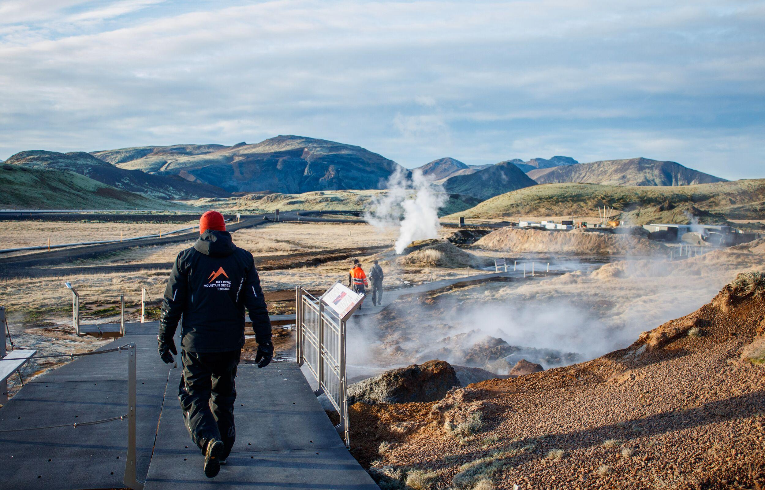 Peran waling near a geothermal area