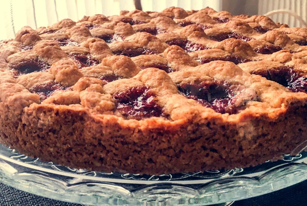 The Icelandic Hjónabandssæla - Blissful marriage cake