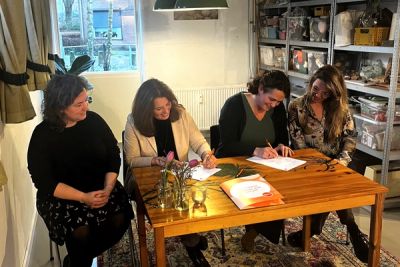 Ondertekening de vlier 2.jpg