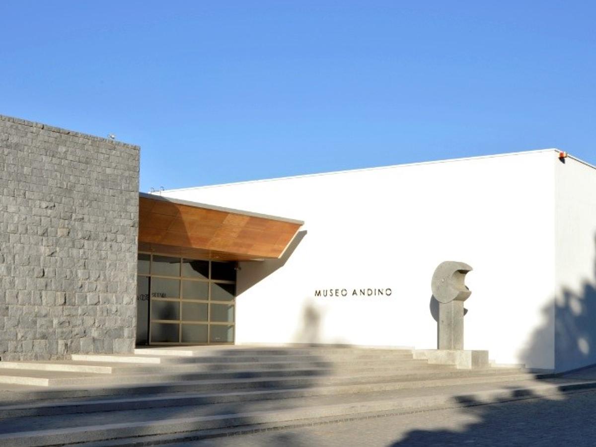 Discover pre-Columbian Chile at the Museo Andino (optional)
