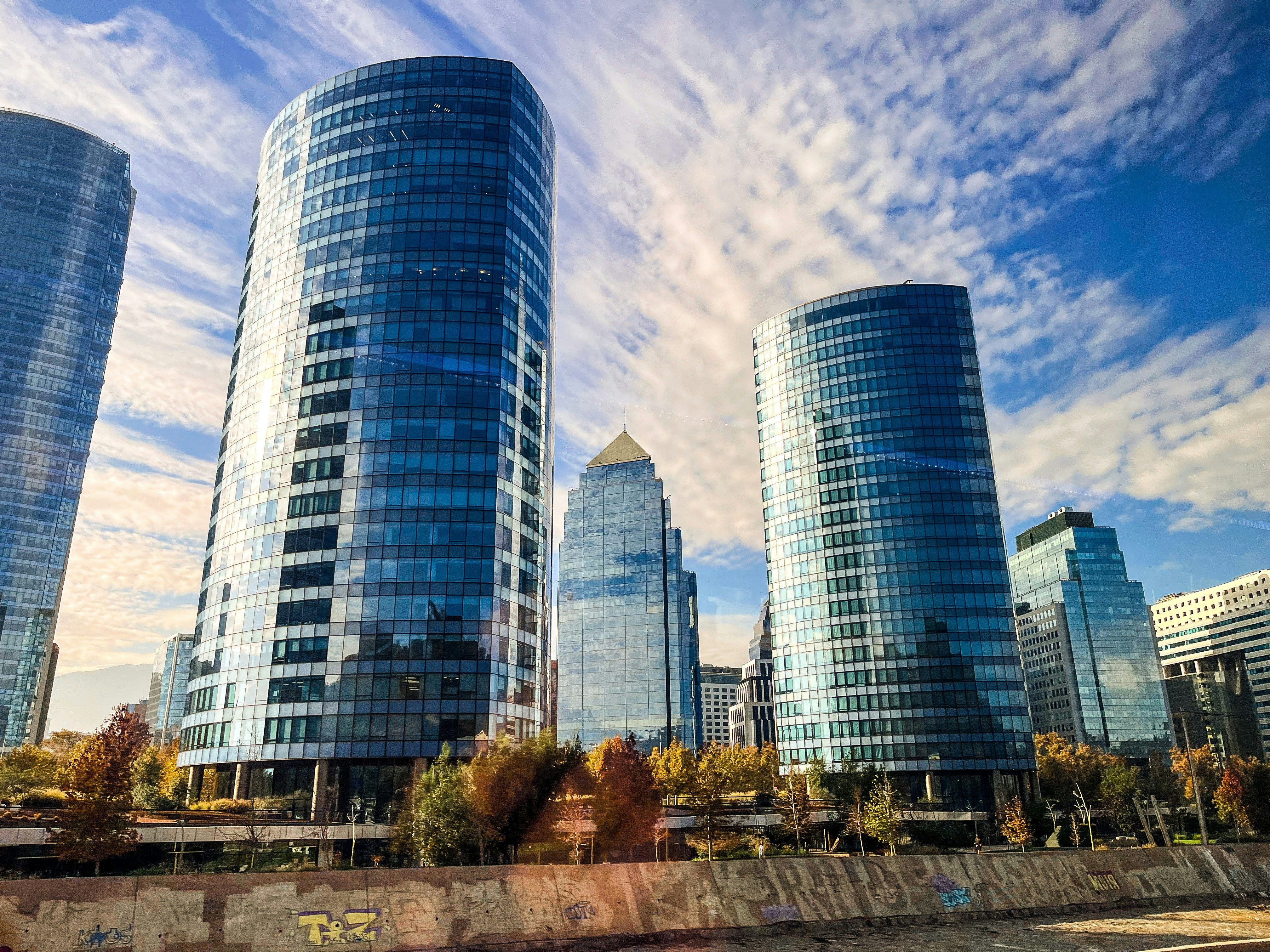 Santiago Financial District, MUT & Sky Costanera Private Tour
